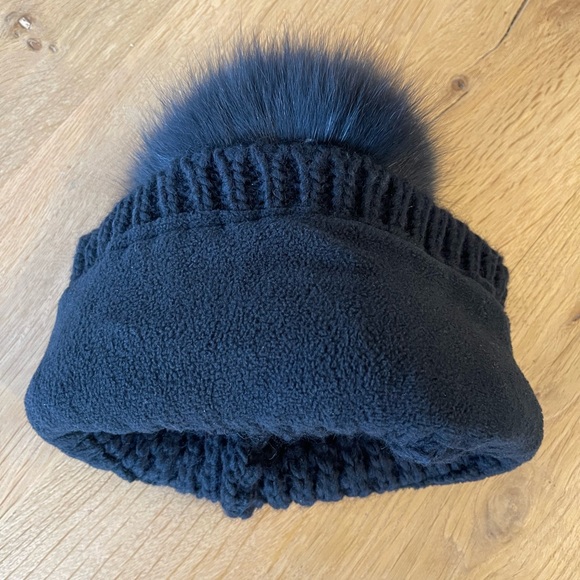 NWOT Kyi Kyi fox fur pom beanie knit hat black - Picture 3 of 5